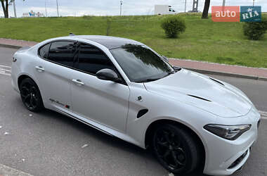 Седан Alfa Romeo Giulia 2017 в 