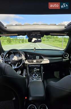 Седан Alfa Romeo Giulia 2021 в 