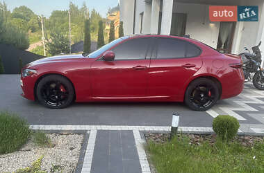 Седан Alfa Romeo Giulia 2018 в Львові