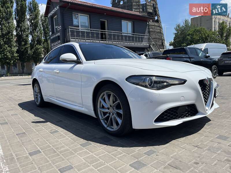 Alfa Romeo Giulia 2017