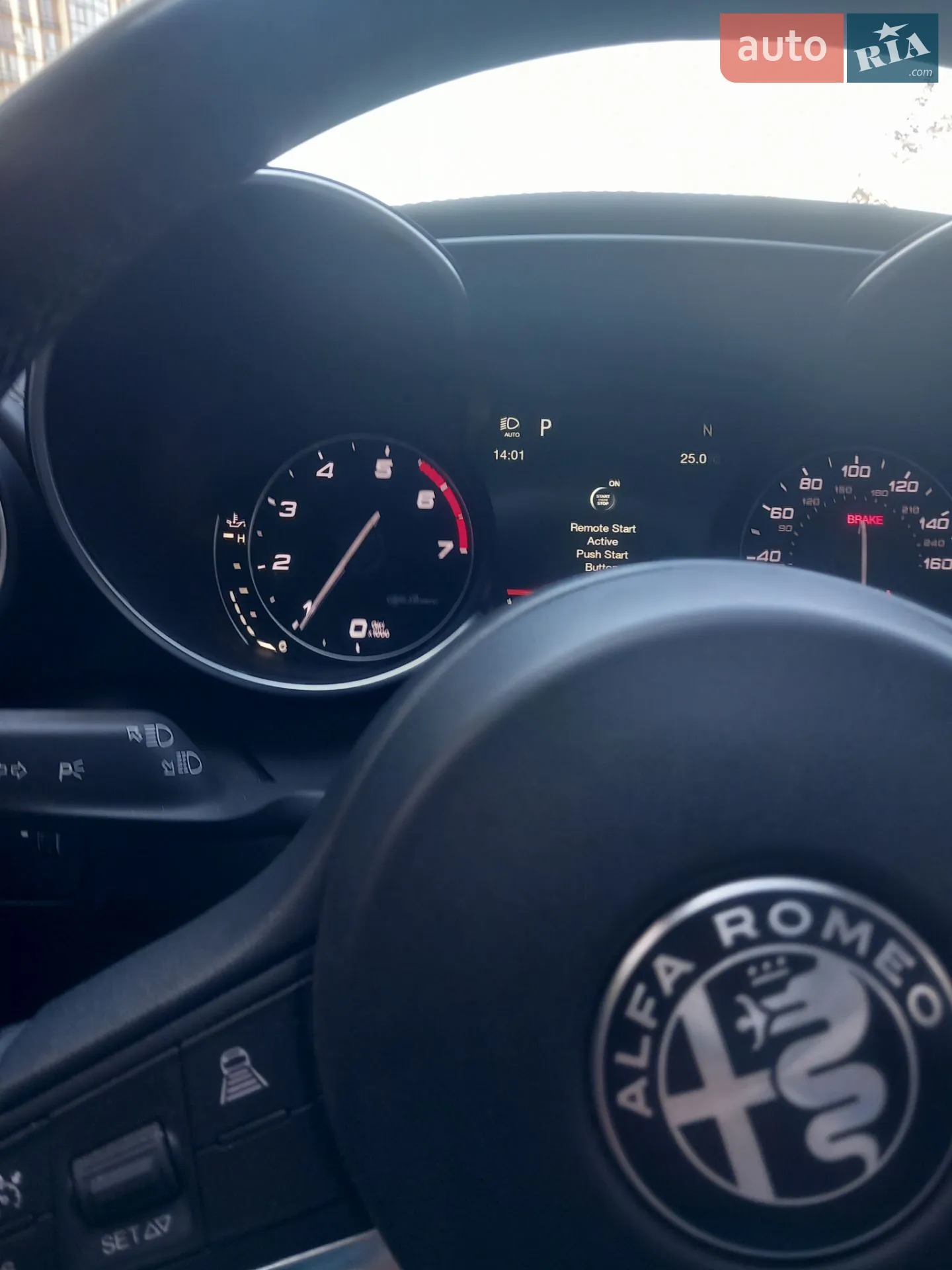 2017 Alfa Romeo Giulia - мініатюра 15