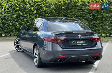 Седан Alfa Romeo Giulia 2018 в 