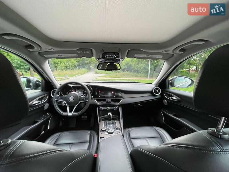 Седан Alfa Romeo Giulia 2018 в Киеве