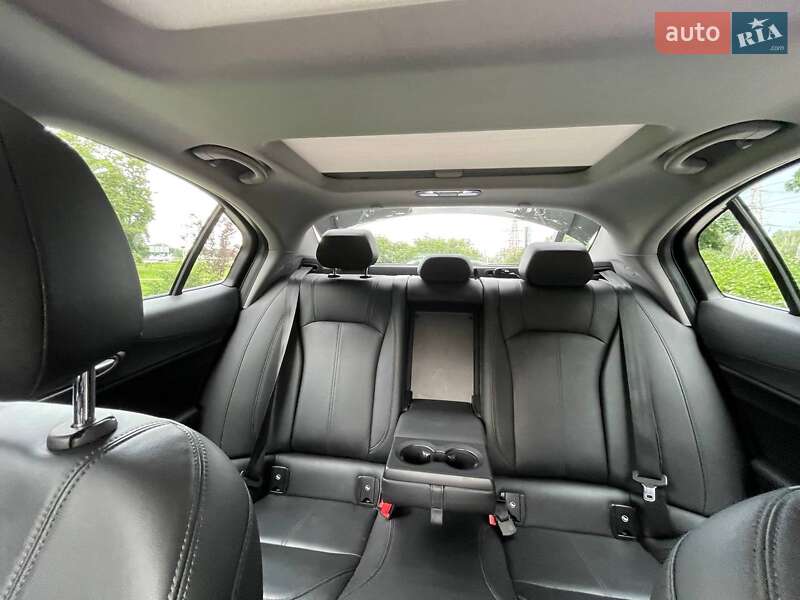 Седан Alfa Romeo Giulia 2018 в Киеве