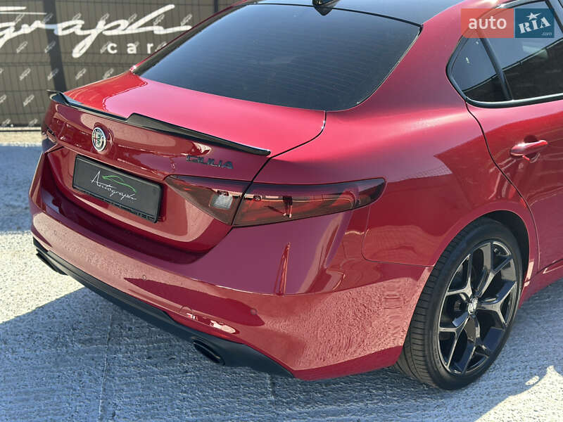 Седан Alfa Romeo Giulia 2020 в Киеве