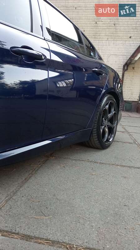 Седан Alfa Romeo Giulia 2017 в Киеве