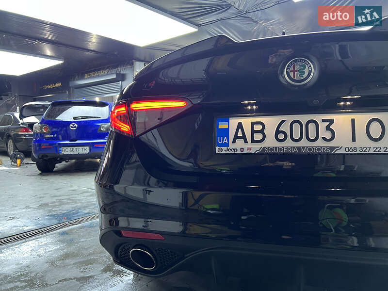 Седан Alfa Romeo Giulia 2018 в Львові