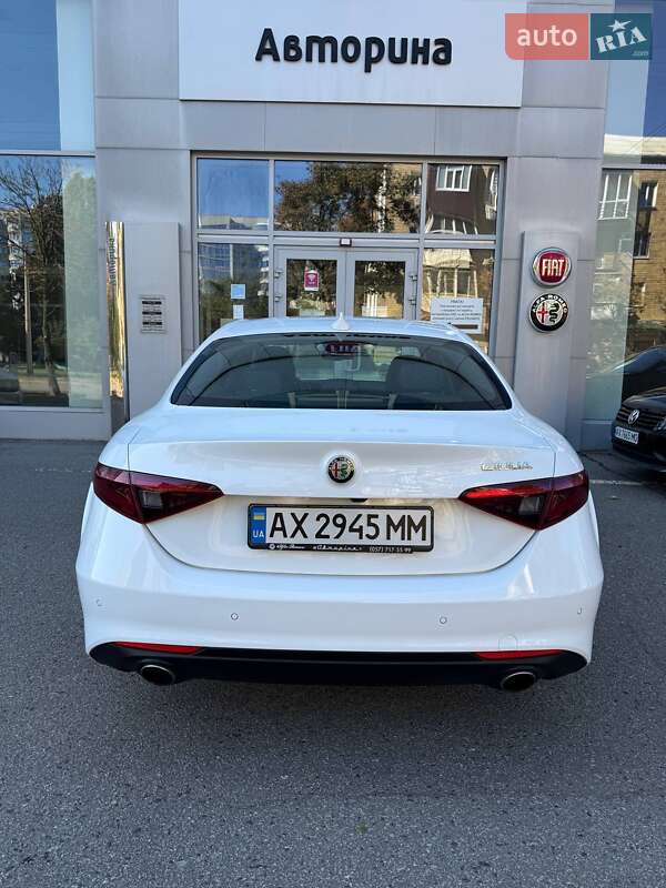 Седан Alfa Romeo Giulia 2021 в Харькове