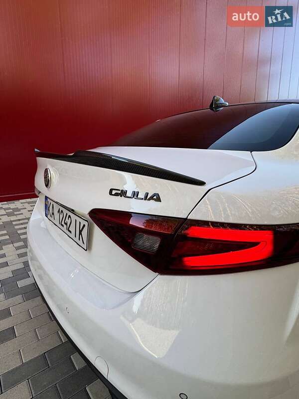 Седан Alfa Romeo Giulia 2017 в Львові фото 5 Седан Alfa Romeo Giulia 2017 в Львові