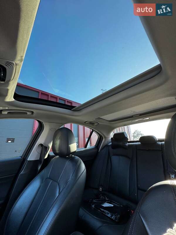 Седан Alfa Romeo Giulia 2017 в Львові фото 16 Седан Alfa Romeo Giulia 2017 в Львові