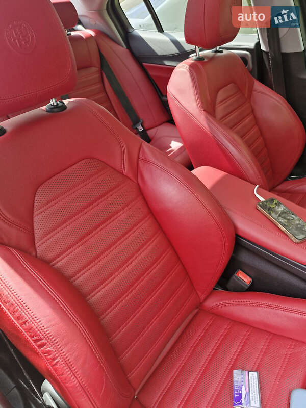 Седан Alfa Romeo Giulia 2018 в Запорожье