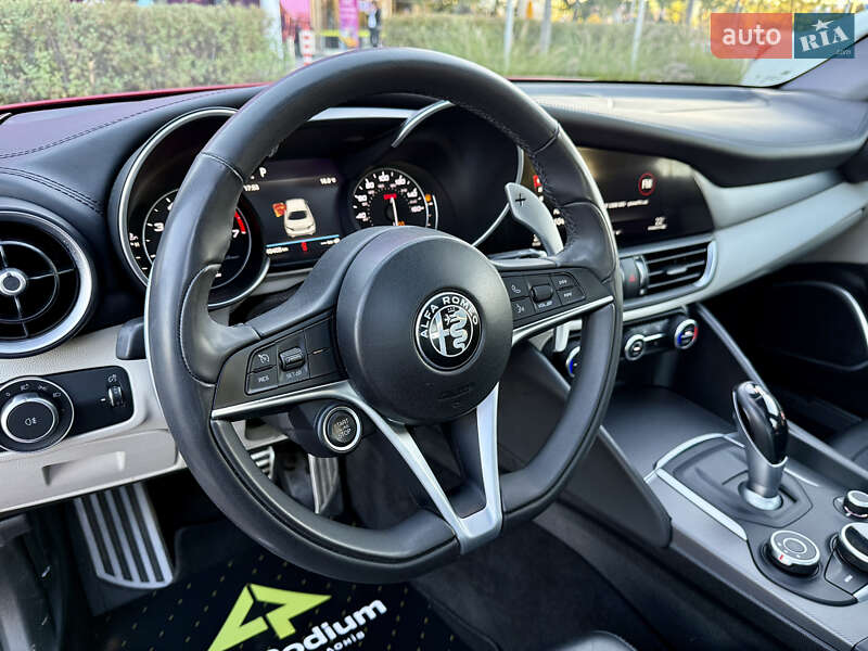 Седан Alfa Romeo Giulia 2019 в Киеве