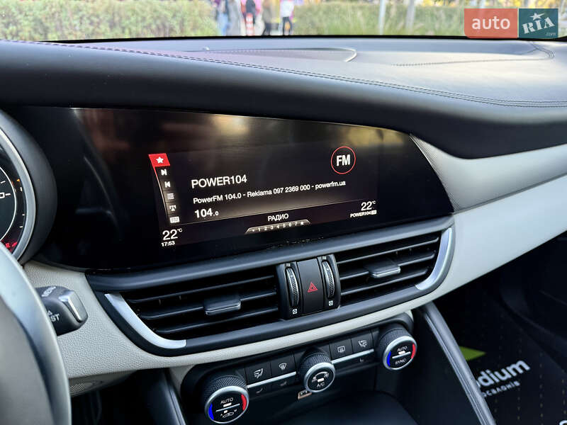 Седан Alfa Romeo Giulia 2019 в Киеве