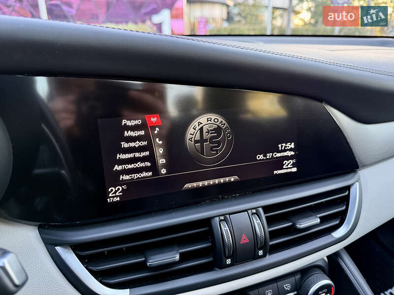 Седан Alfa Romeo Giulia 2019 в Киеве