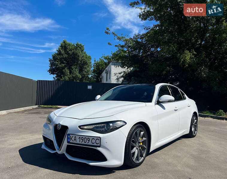 Alfa Romeo Giulia 2017