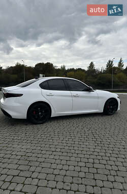 Седан Alfa Romeo Giulia 2020 в 
