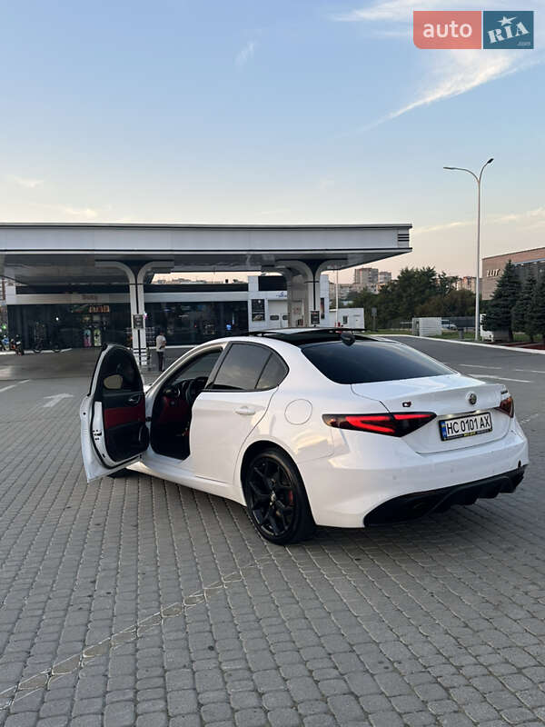 Седан Alfa Romeo Giulia 2020 в 