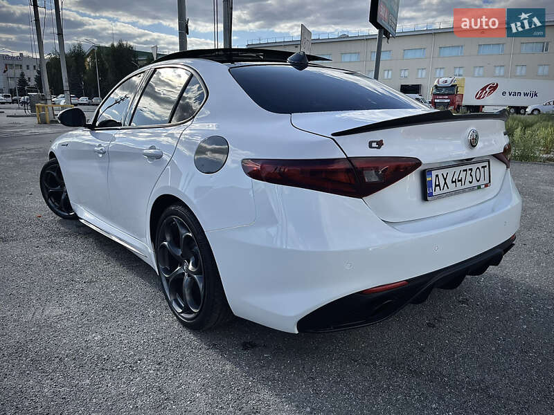 Седан Alfa Romeo Giulia 2019 в Киеве