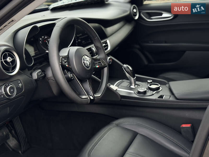 Седан Alfa Romeo Giulia 2017 в Харькове фото 10 Седан Alfa Romeo Giulia 2017 в Харькове