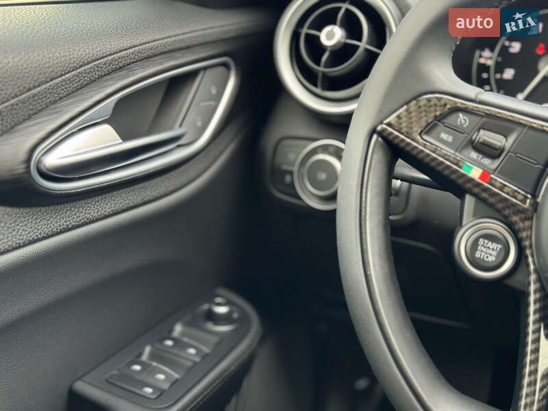 Седан Alfa Romeo Giulia 2017 в Харькове фото 13 Седан Alfa Romeo Giulia 2017 в Харькове