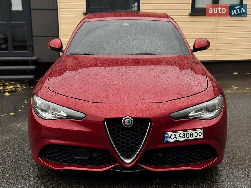 Седан Alfa Romeo Giulia 2016 в Киеве фото 5 Седан Alfa Romeo Giulia 2016 в Киеве