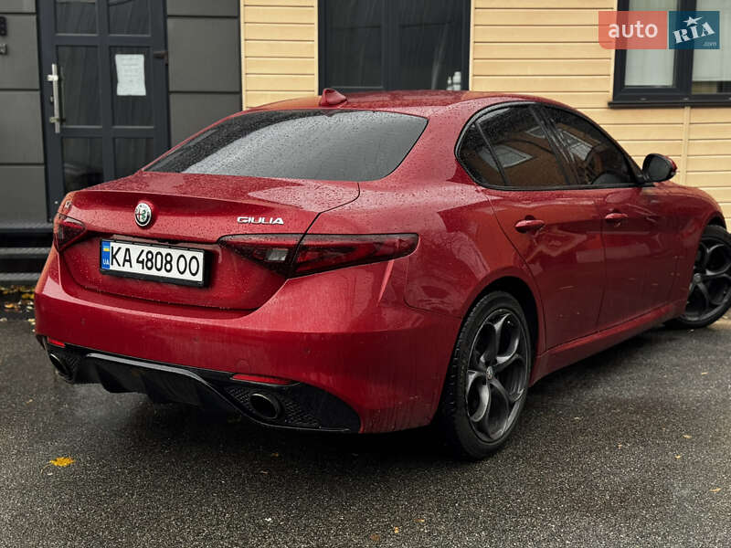 Седан Alfa Romeo Giulia 2016 в Киеве фото 11 Седан Alfa Romeo Giulia 2016 в Киеве