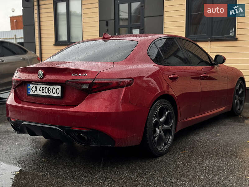Седан Alfa Romeo Giulia 2016 в Киеве фото 20 Седан Alfa Romeo Giulia 2016 в Киеве