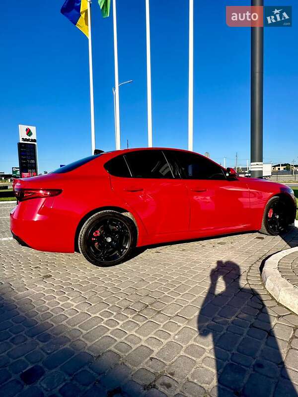 Седан Alfa Romeo Giulia 2018 в Львове фото 8 Седан Alfa Romeo Giulia 2018 в Львове