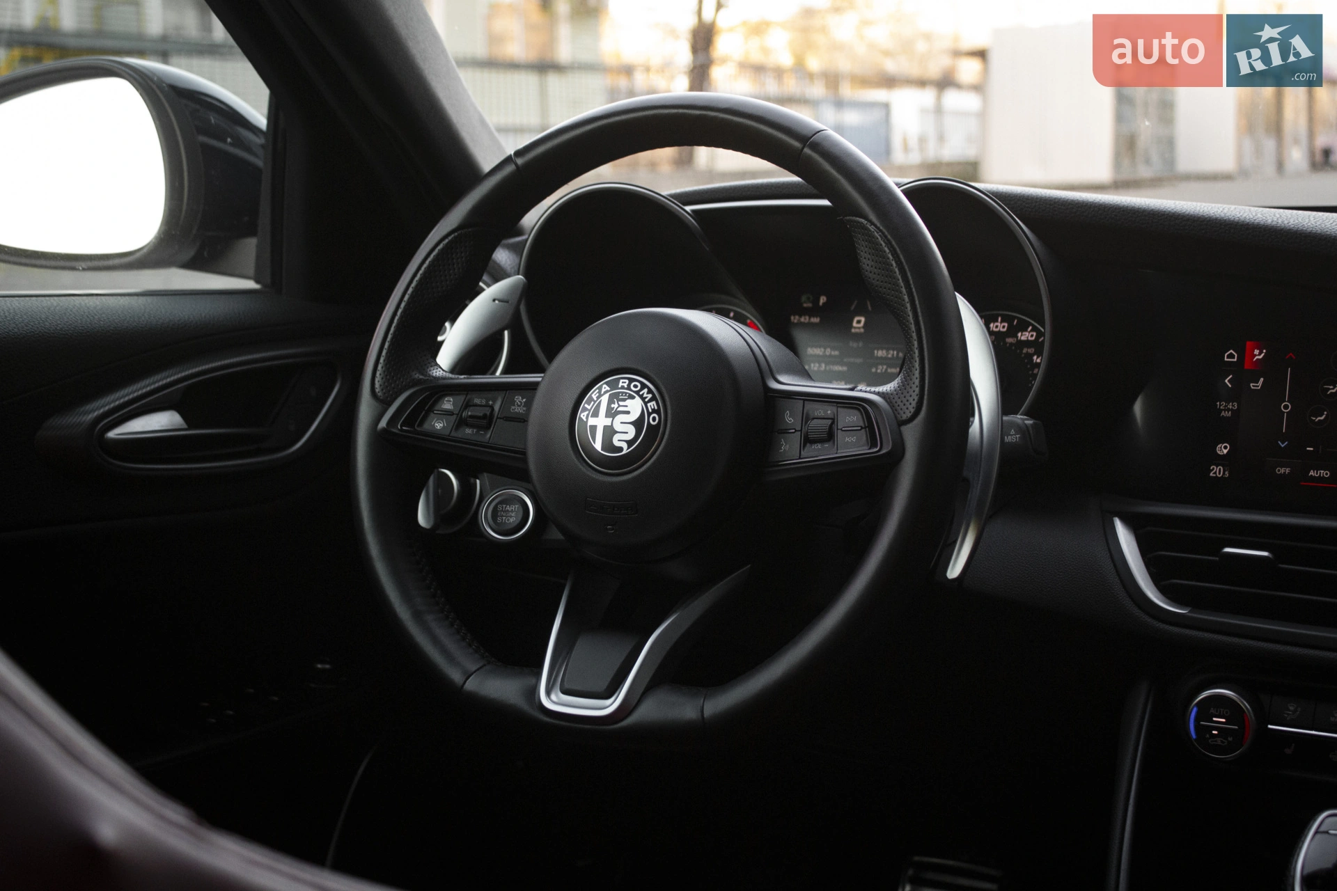 2022 Alfa Romeo Giulia - мініатюра 15