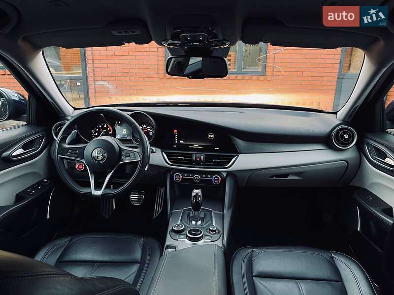 Седан Alfa Romeo Giulia 2017 в Николаеве