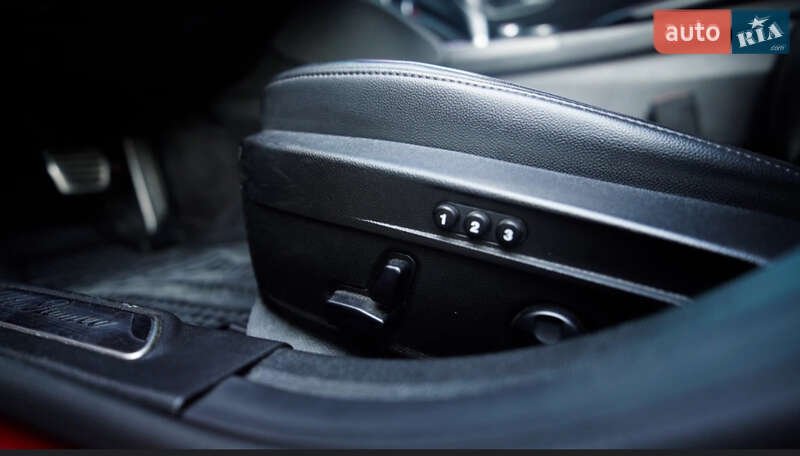 Седан Alfa Romeo Giulia 2016 в Львове фото 30 Седан Alfa Romeo Giulia 2016 в Львове