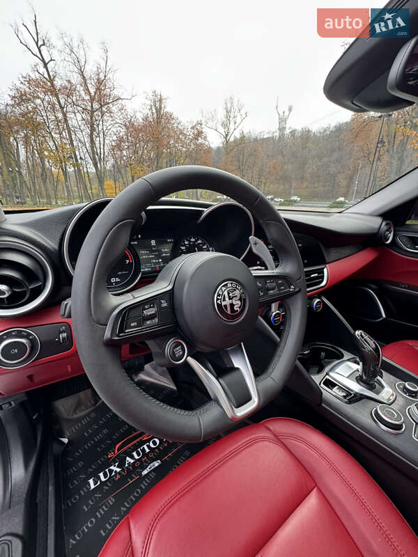 Седан Alfa Romeo Giulia 2020 в Києві