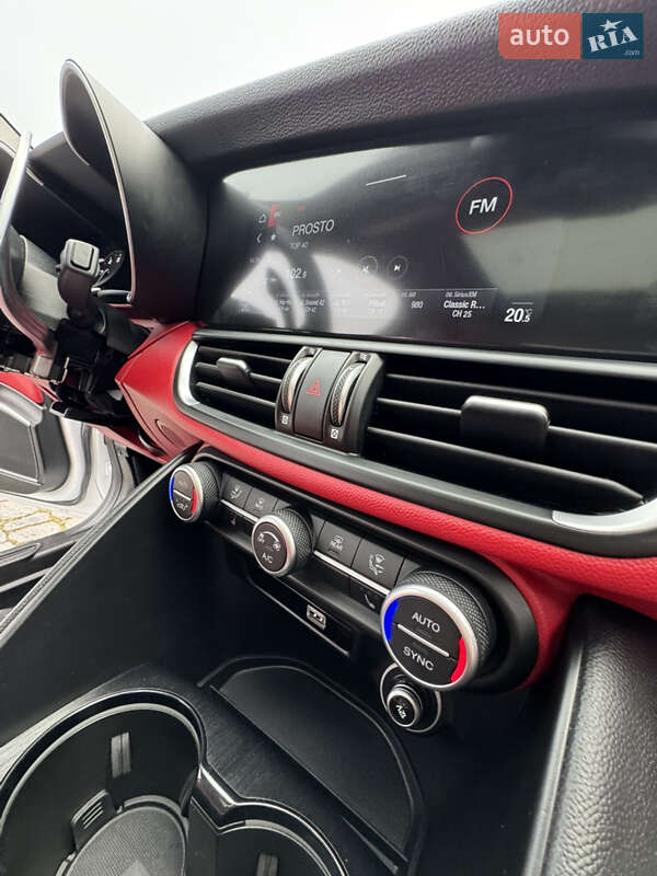 Седан Alfa Romeo Giulia 2020 в Києві