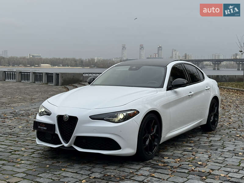 Седан Alfa Romeo Giulia 2020 в Києві
