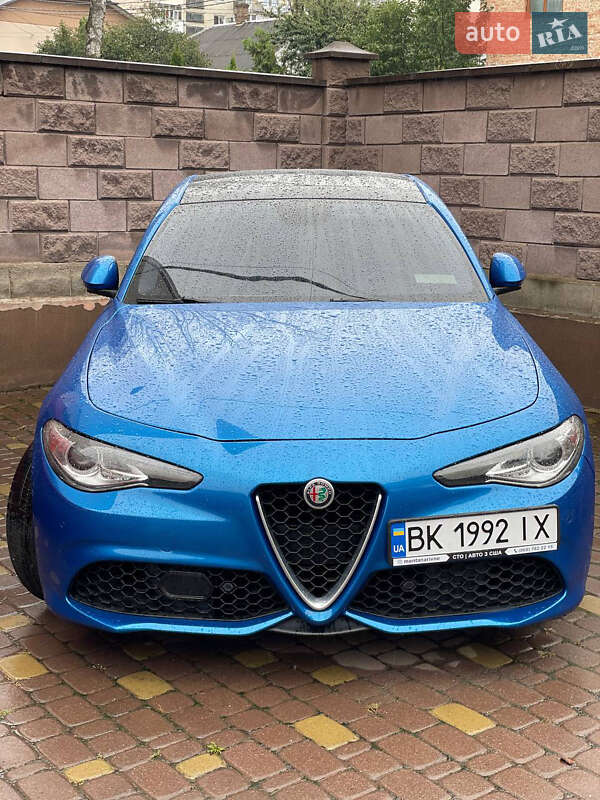 Alfa Romeo Giulia 2017