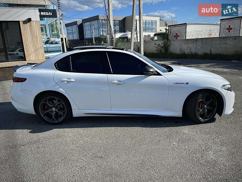 Седан Alfa Romeo Giulia 2019 в Києві