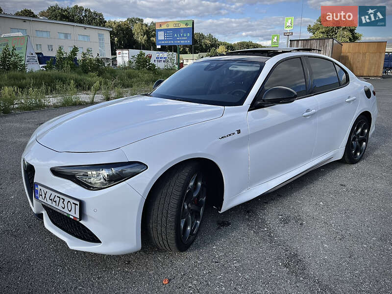 Седан Alfa Romeo Giulia 2019 в Києві
