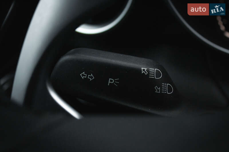 Седан Alfa Romeo Giulia 2019 в Киеве фото 29 Седан Alfa Romeo Giulia 2019 в Киеве