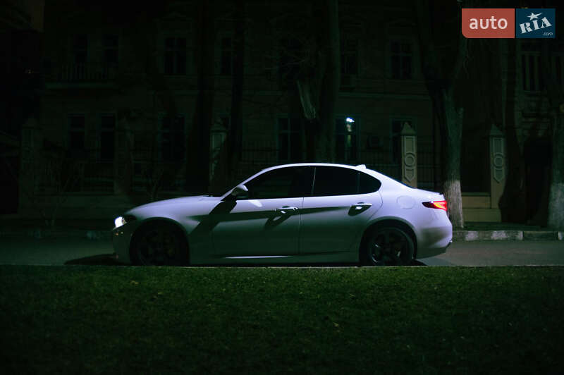 Седан Alfa Romeo Giulia 2017 в Днепре