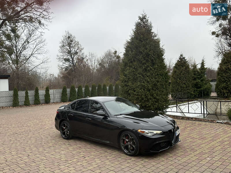 Седан Alfa Romeo Giulia 2017 в Львові фото 9 Седан Alfa Romeo Giulia 2017 в Львові