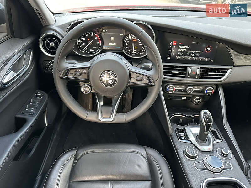 Седан Alfa Romeo Giulia 2020 в Киеве фото 32 Седан Alfa Romeo Giulia 2020 в Киеве