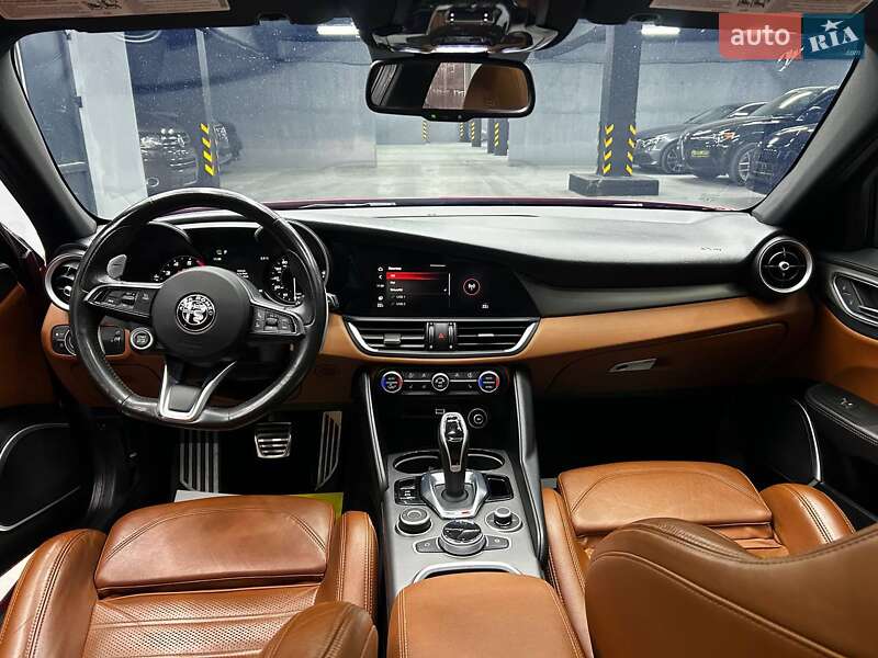 Седан Alfa Romeo Giulia 2020 в Чернівцях