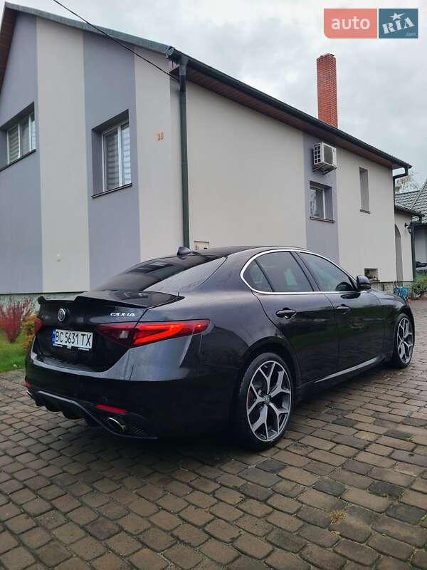 Седан Alfa Romeo Giulia 2020 в Львове