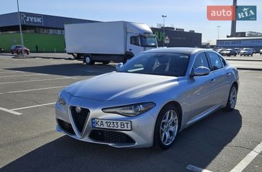 Седан Alfa Romeo Giulia 2018 в Києві
