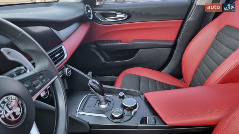 Седан Alfa Romeo Giulia 2017 в Дубно