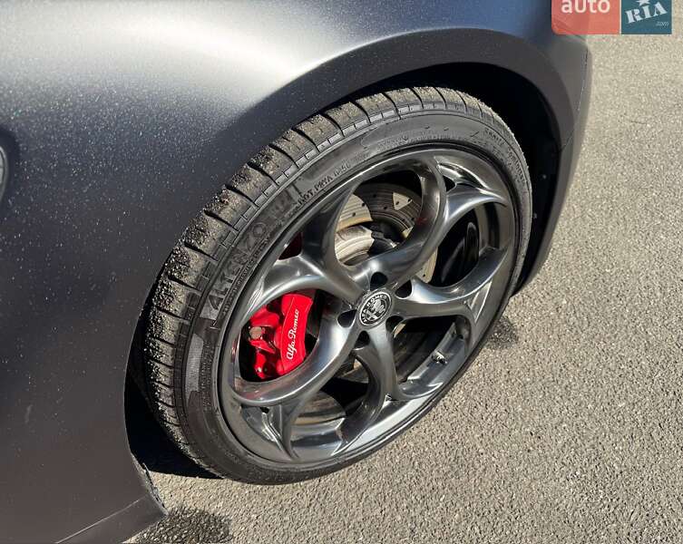 Седан Alfa Romeo Giulia 2017 в Киеве