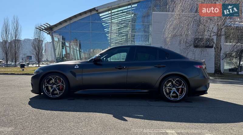 Седан Alfa Romeo Giulia 2017 в Киеве