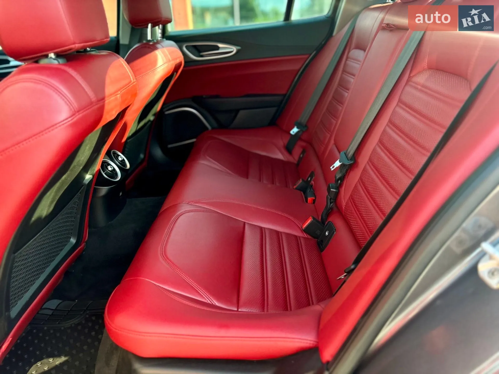 2018 Alfa Romeo Giulia - мініатюра 29