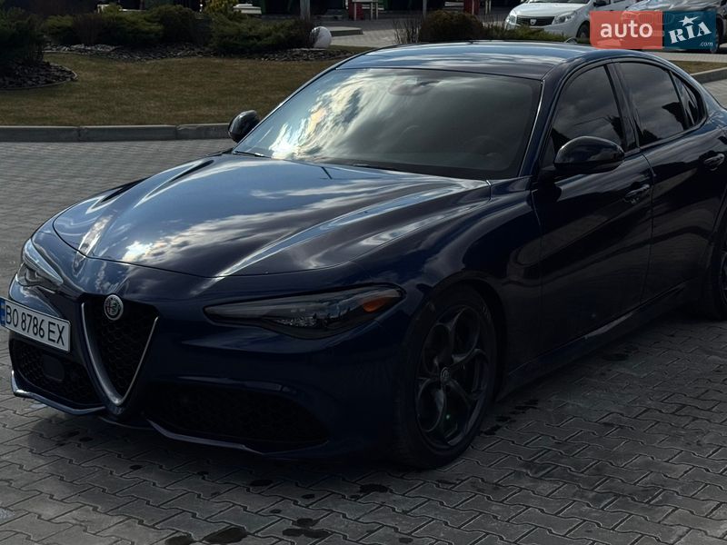 Седан Alfa Romeo Giulia 2018 в Тернополе фото 3 Седан Alfa Romeo Giulia 2018 в Тернополе