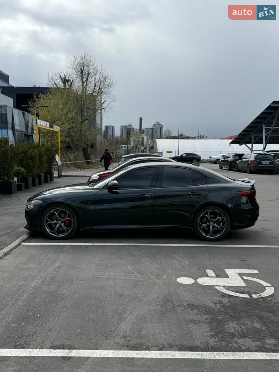 2017 Alfa Romeo Giulia - мініатюра 9